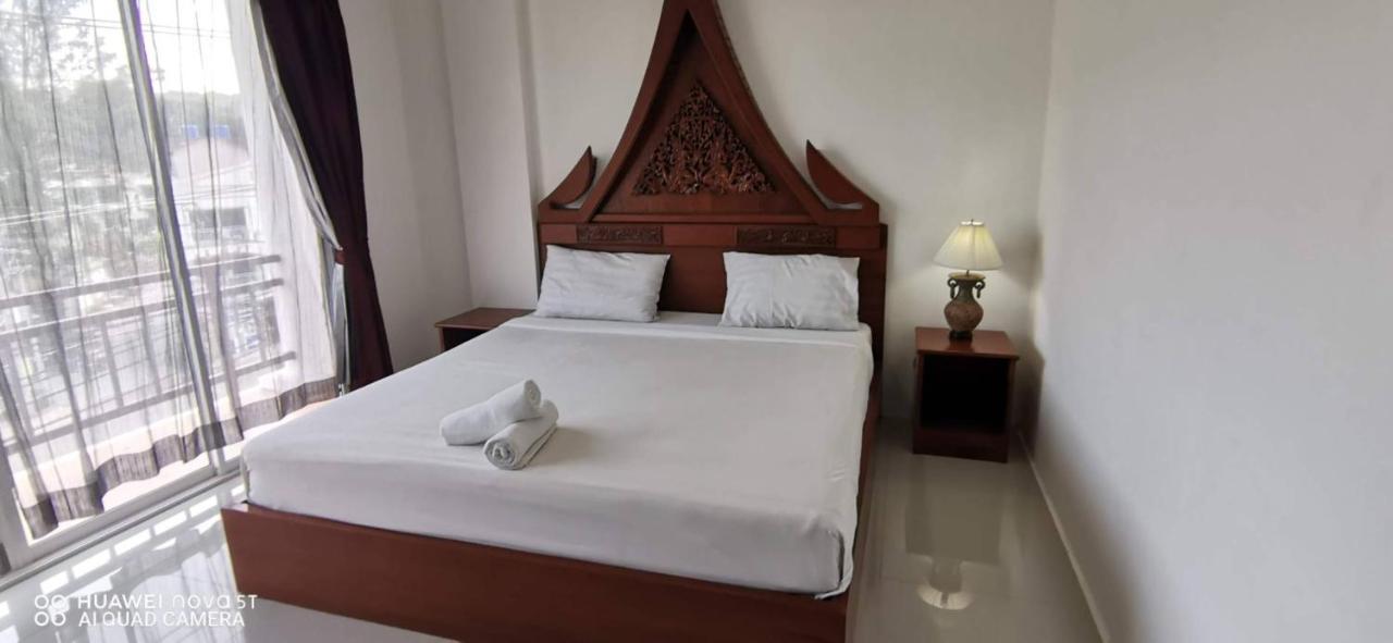 Sure Guesthouse Kamala Beach Exterior foto