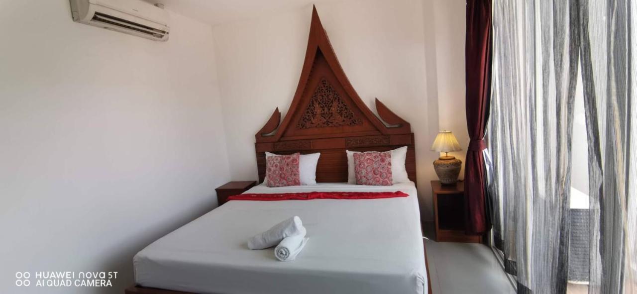 Sure Guesthouse Kamala Beach Exterior foto